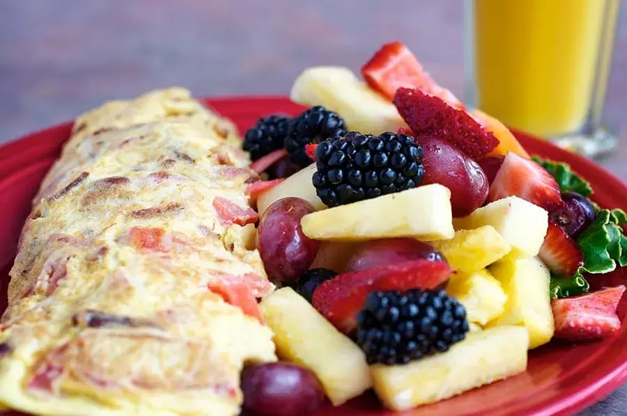 A delicious omelette and fresh fruit from the classic Crest Cafe.